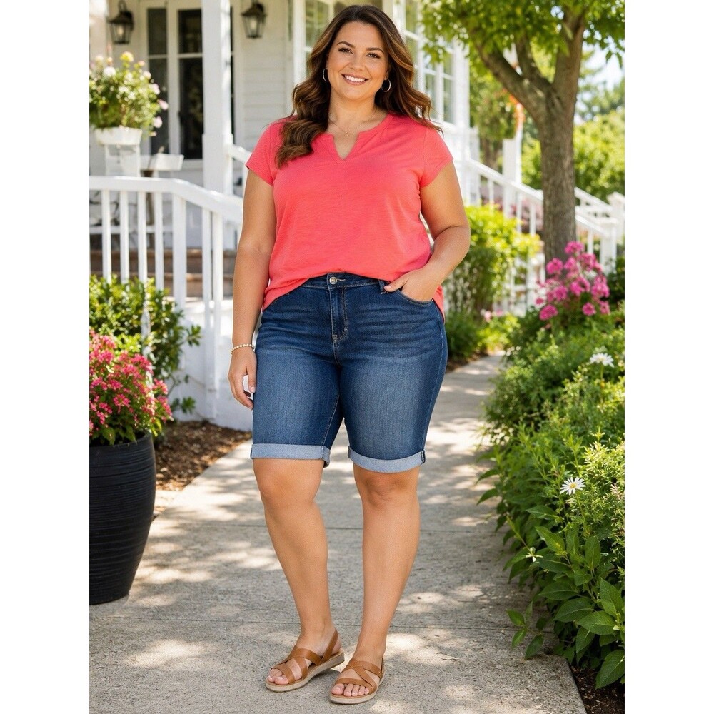 a.n.a. A New Approach Womens 20W Blue Denim Bermuda Shorts Stretch Cuffed + Size